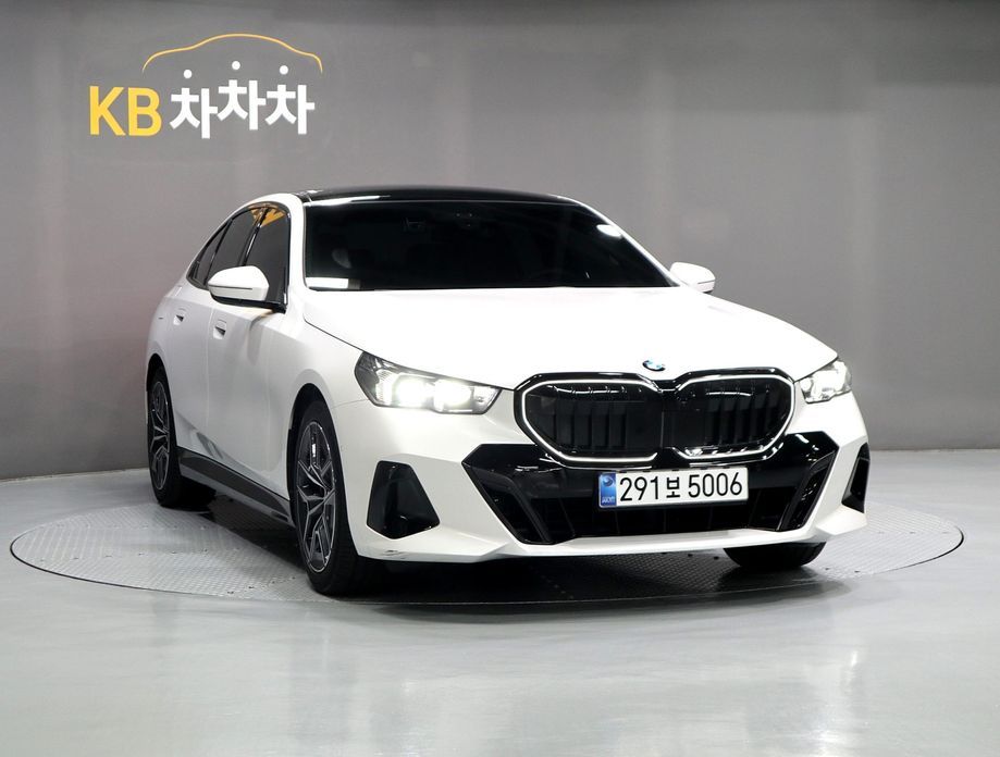 BMW 5-Series 2026