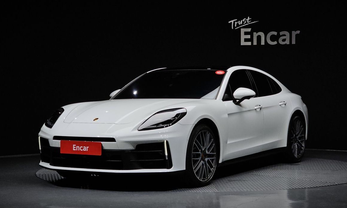 Porsche Panamera 2025