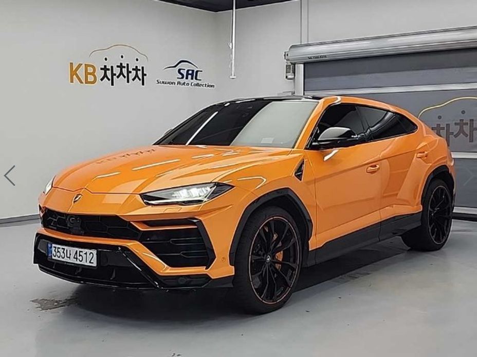 Lamborghini Urus 2021