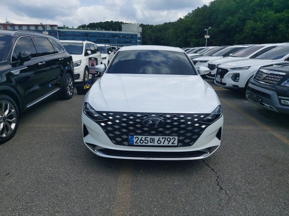 Hyundai Grandeur 2022