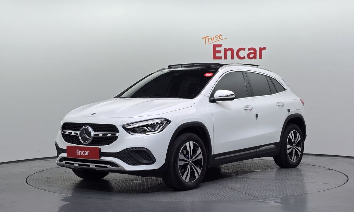 Mercedes-Benz GLA-Class 2021