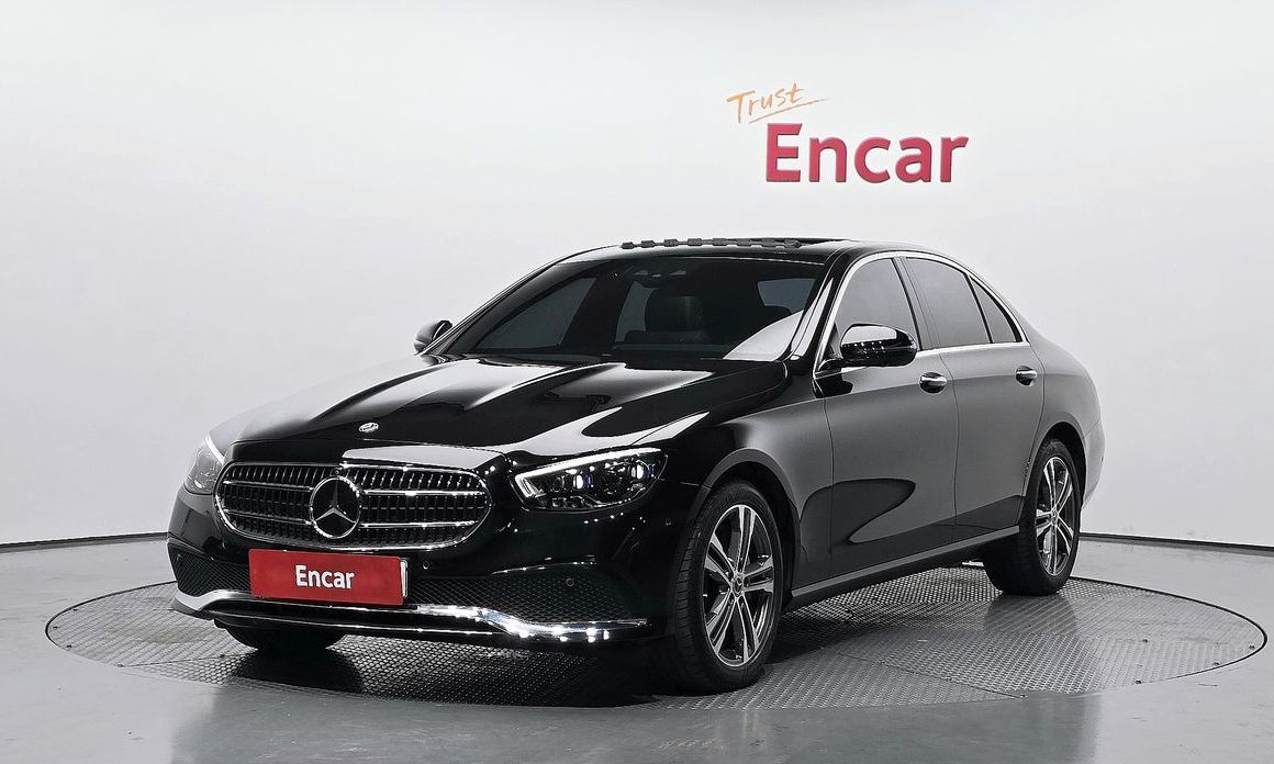 Mercedes-Benz E-Class 2021