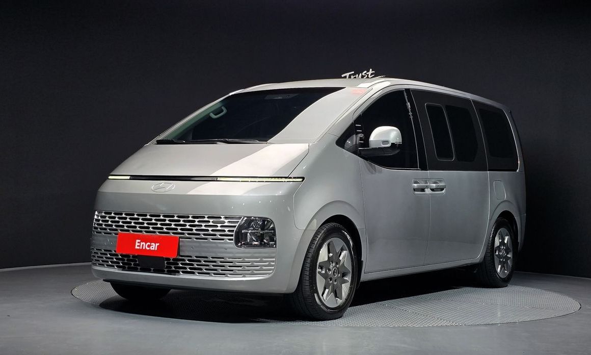 Hyundai Staria 2025