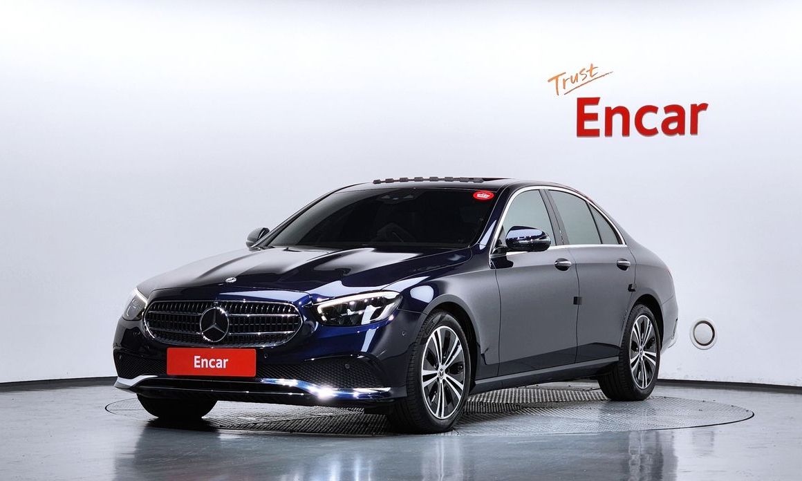 Mercedes-Benz E-Class 2022