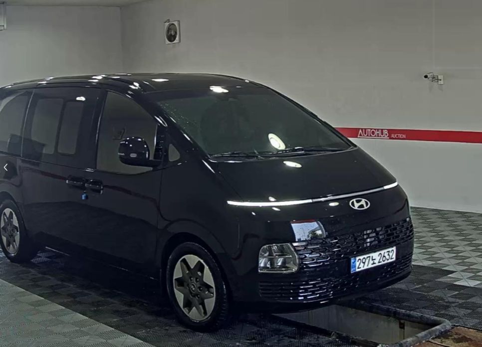 Hyundai Staria 2025