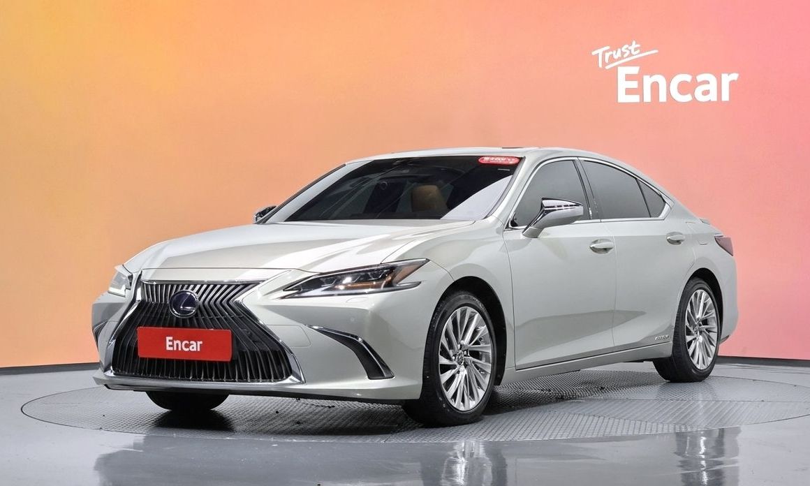 Lexus ES 2019