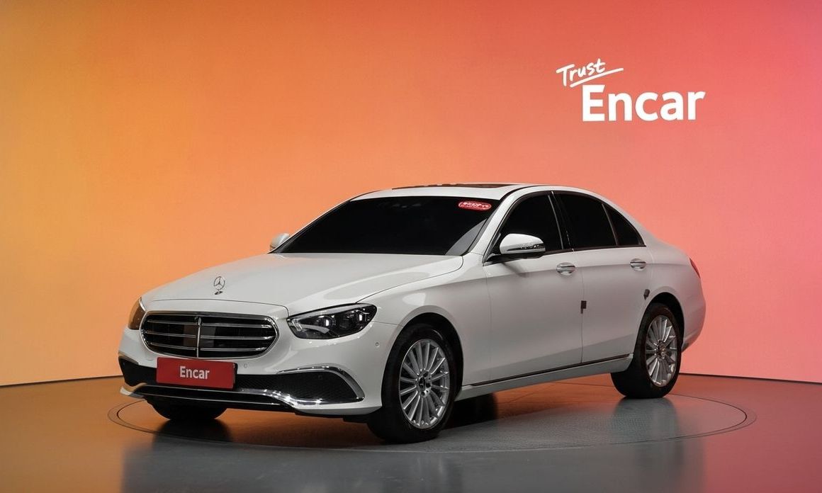 Mercedes-Benz E-Class 2023