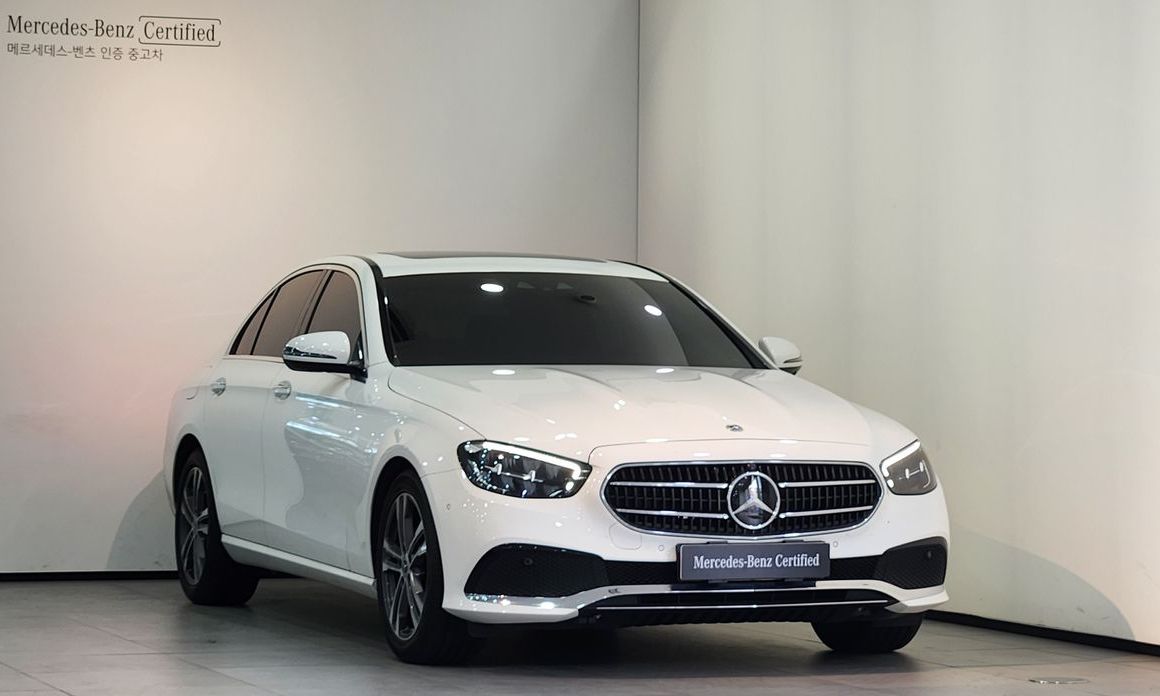 Mercedes-Benz E-Class 2023