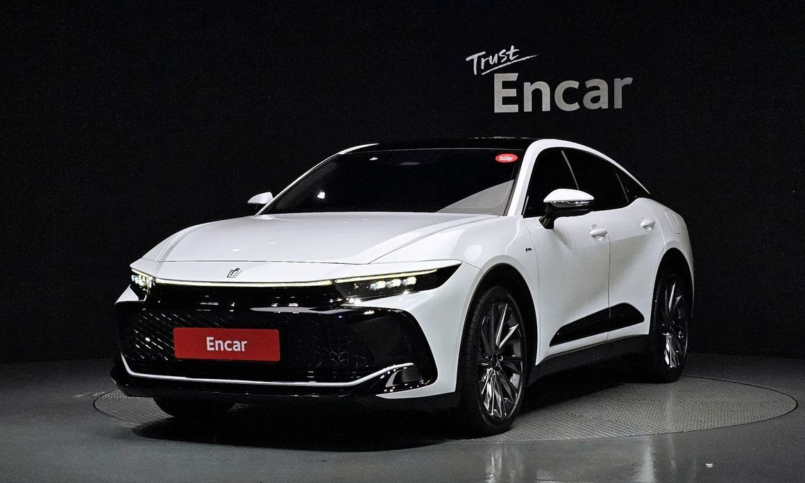 Toyota Crown 2025