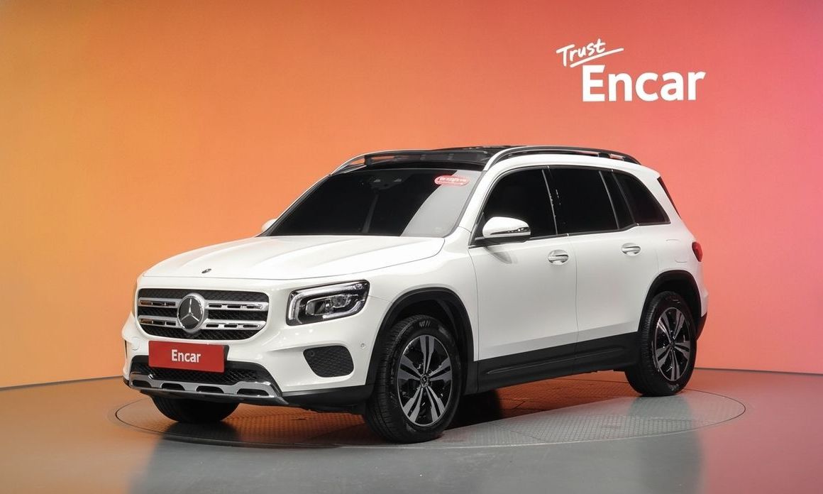 Mercedes-Benz GLB-Class 2023