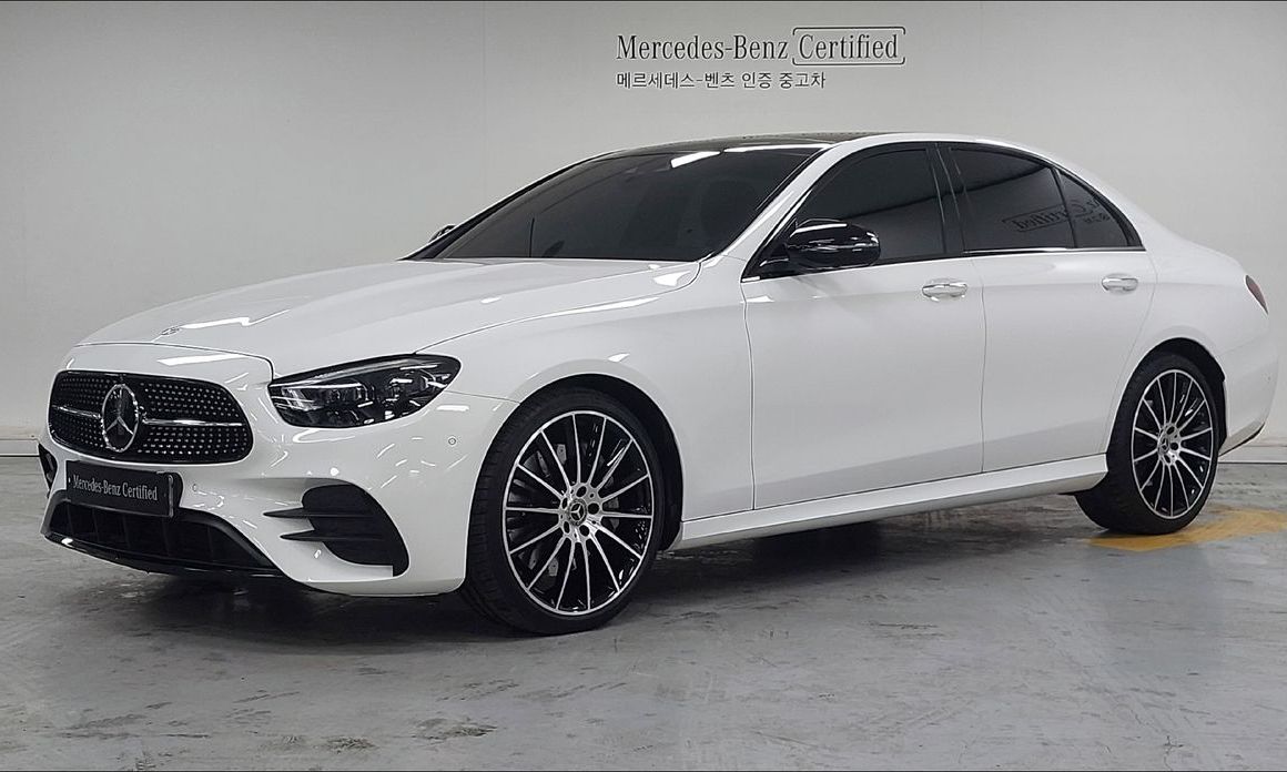 Mercedes-Benz E-Class 2023