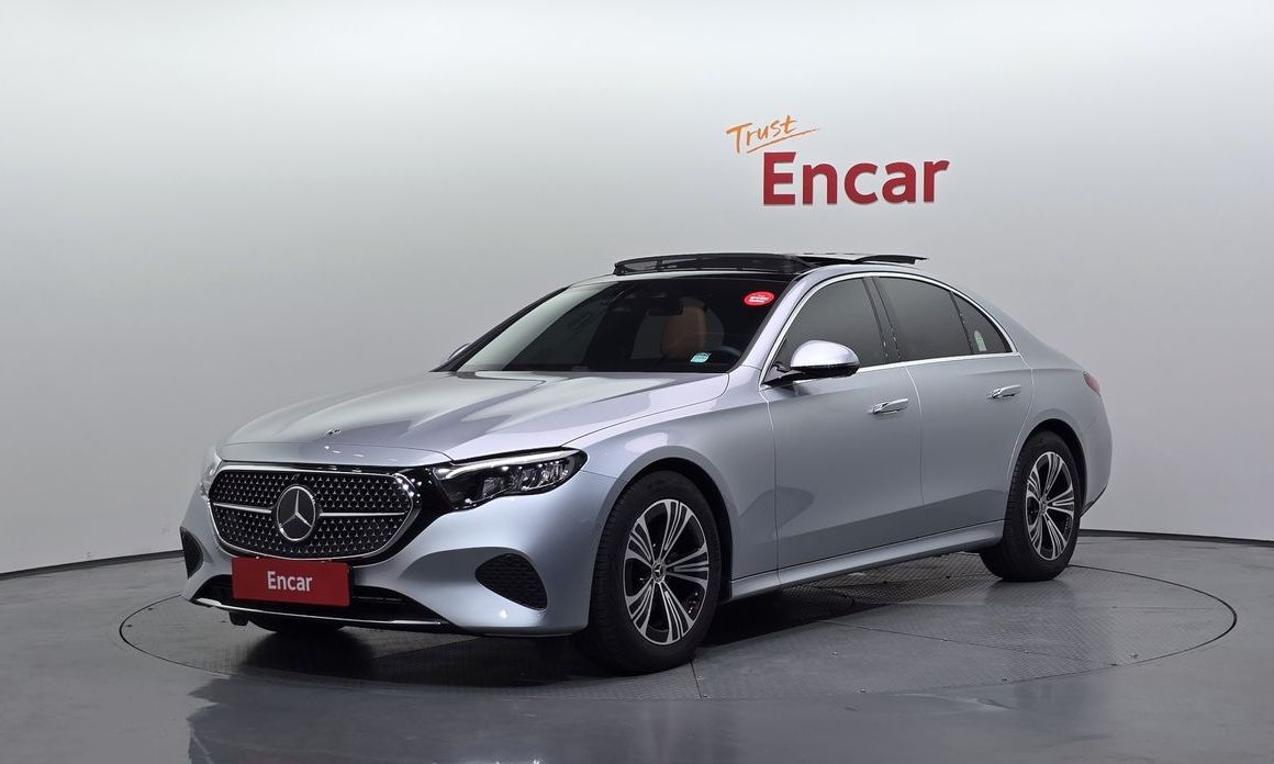 Mercedes-Benz E-Class 2025