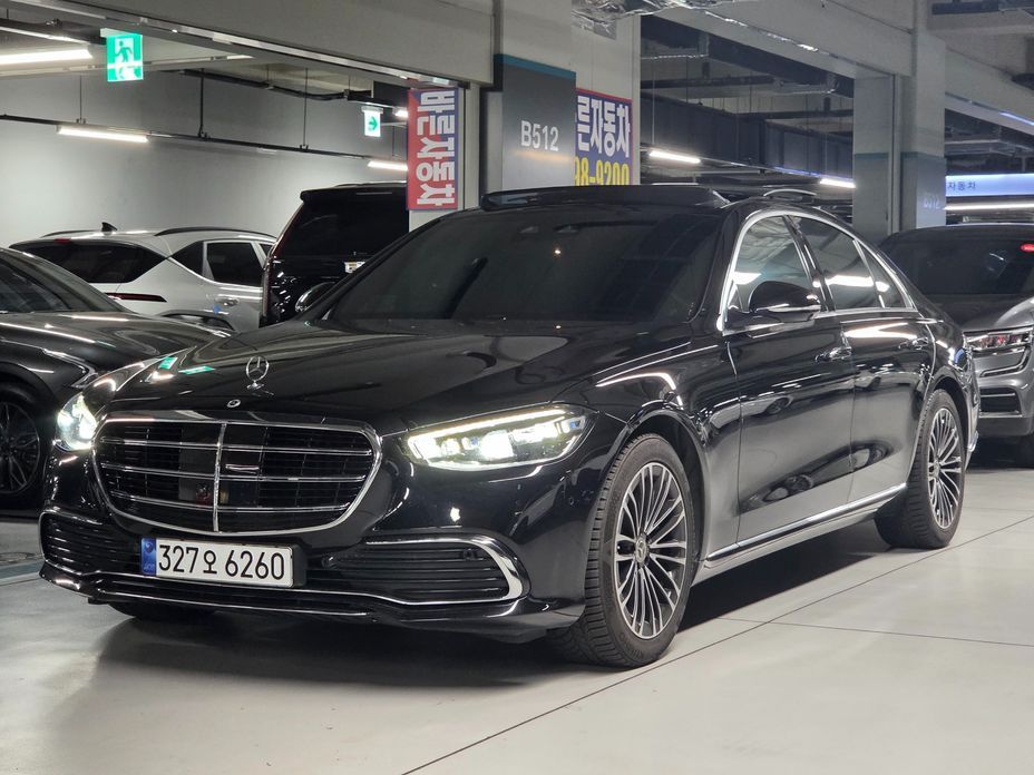 Mercedes-Benz S-Class 2023