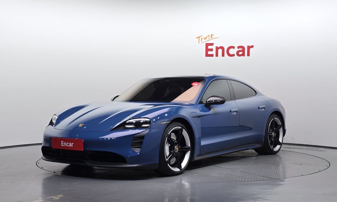 Porsche Taycan 2021