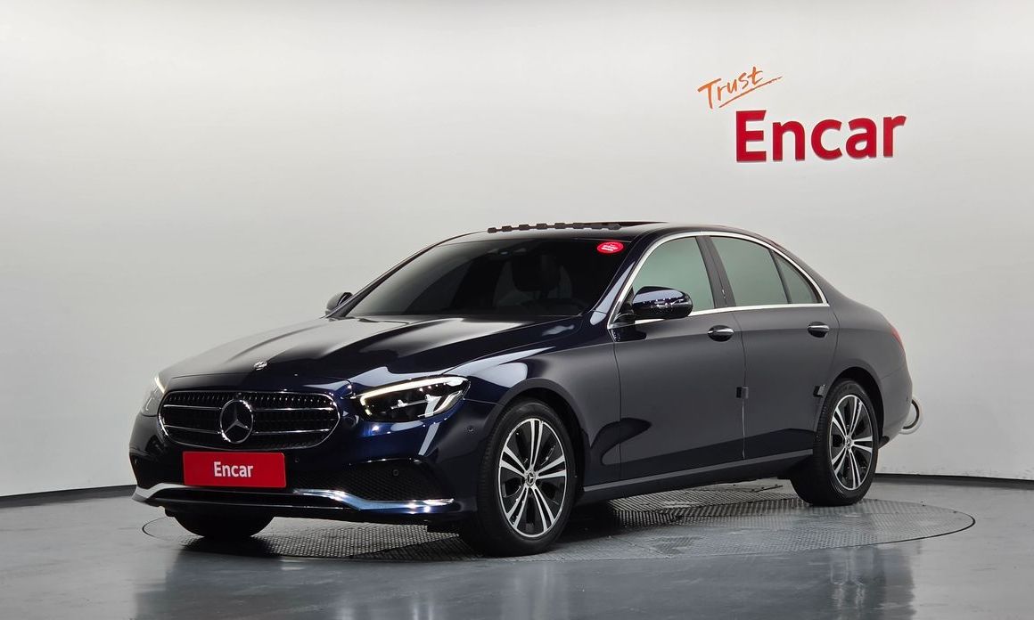 Mercedes-Benz E-Class 2022