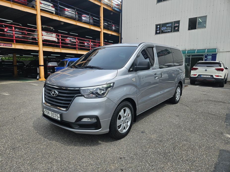 Hyundai Starex 2020
