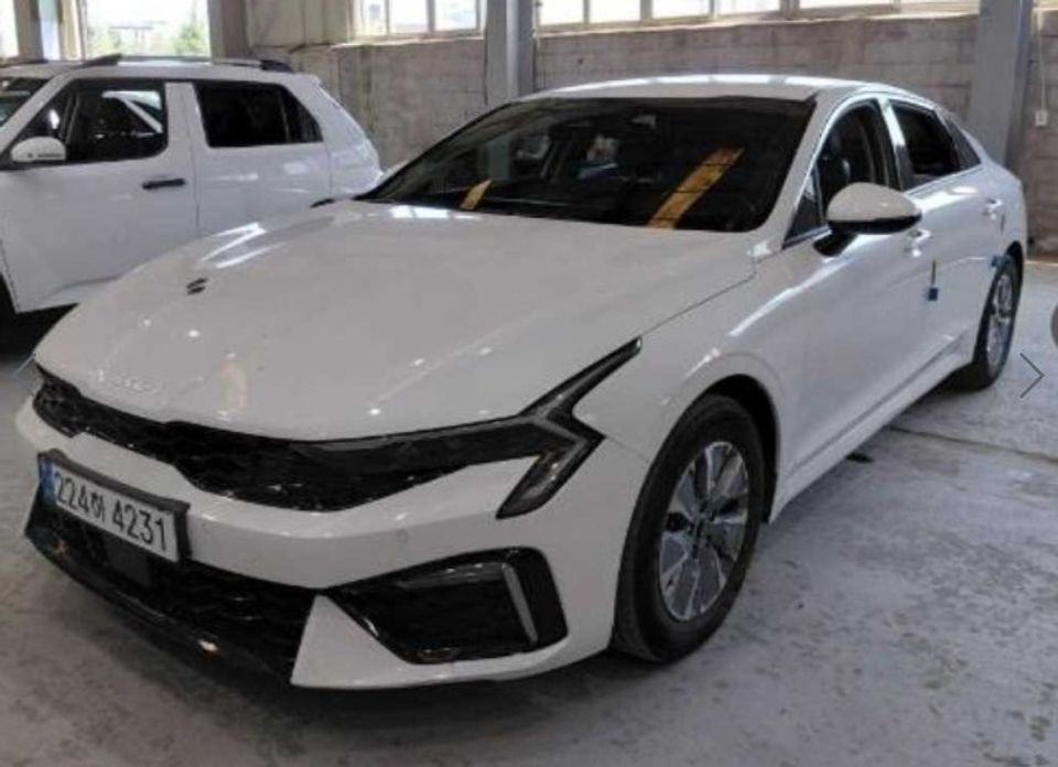 Kia K5 2025
