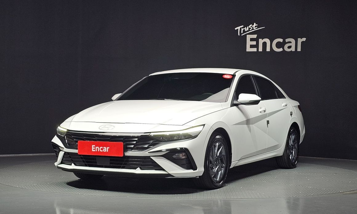 Hyundai AVANTE 2025
