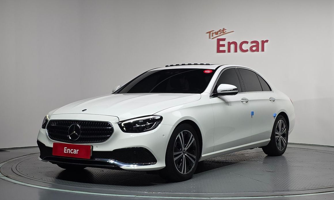 Mercedes-Benz E-Class 2021