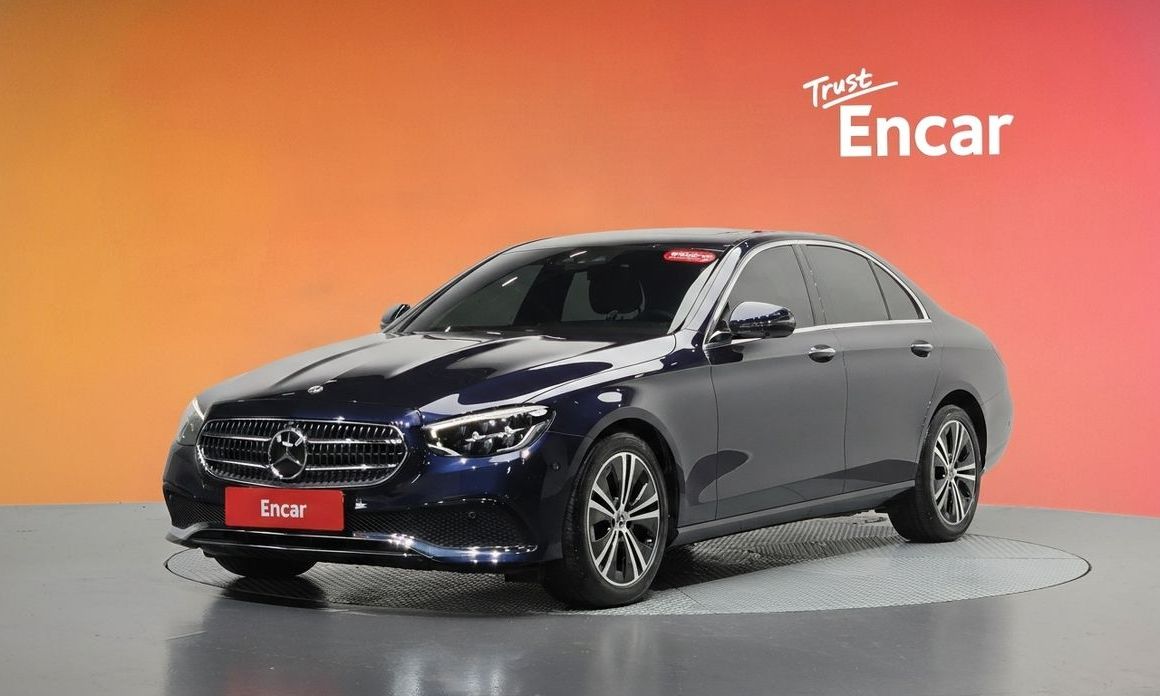Mercedes-Benz E-Class 2022