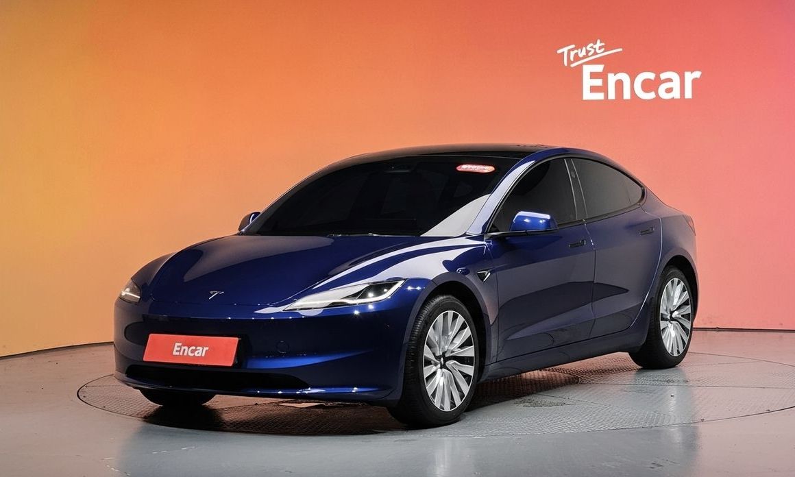 Tesla Model 3 2025