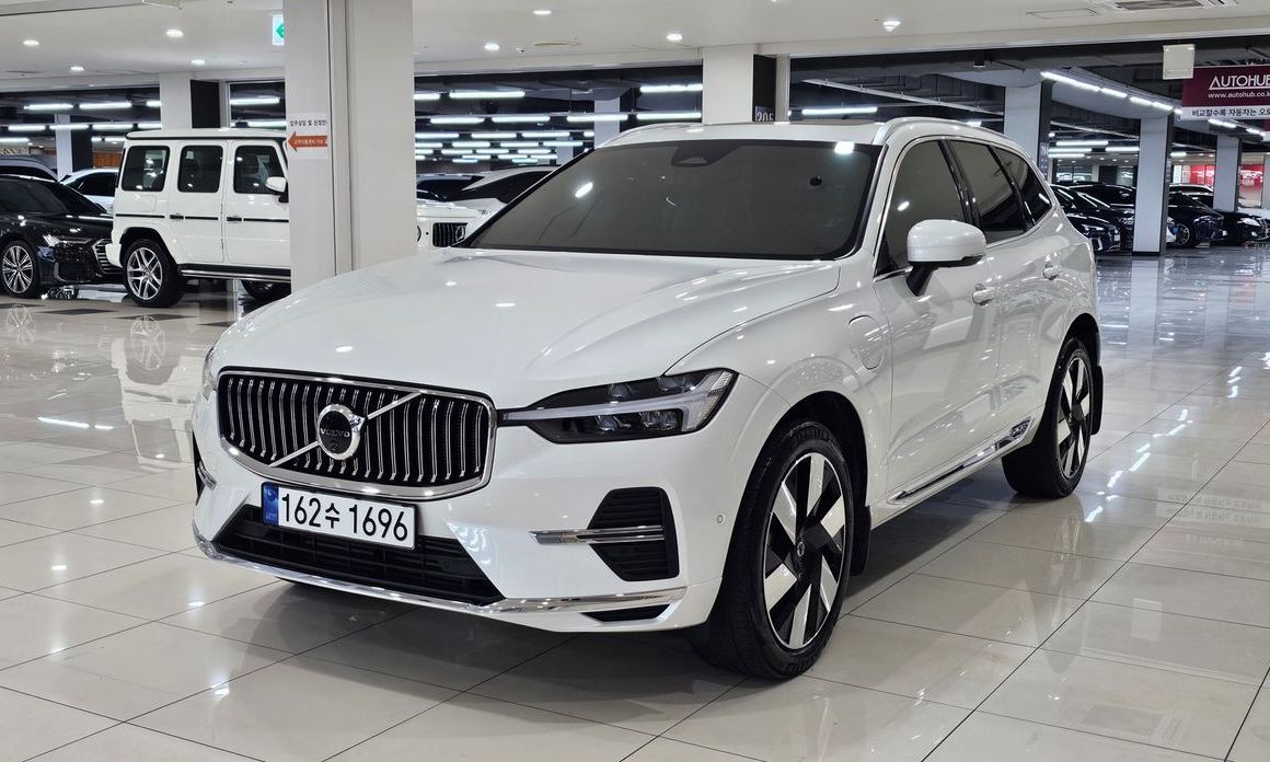 Volvo XC60 2025