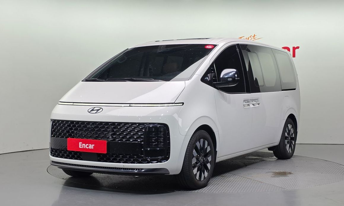 Hyundai Staria 2025