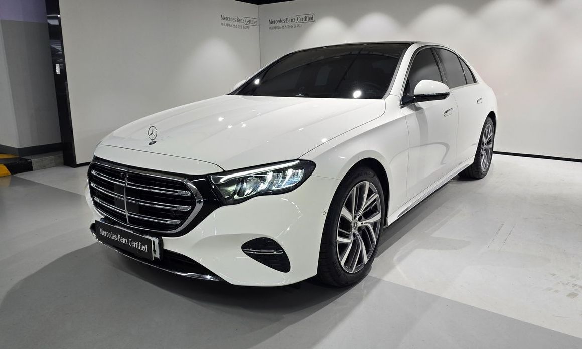 Mercedes-Benz E-Class 2025