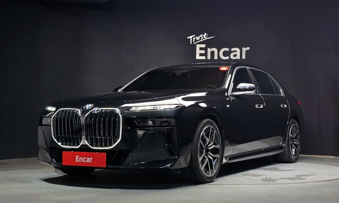 BMW 7-Series 2025