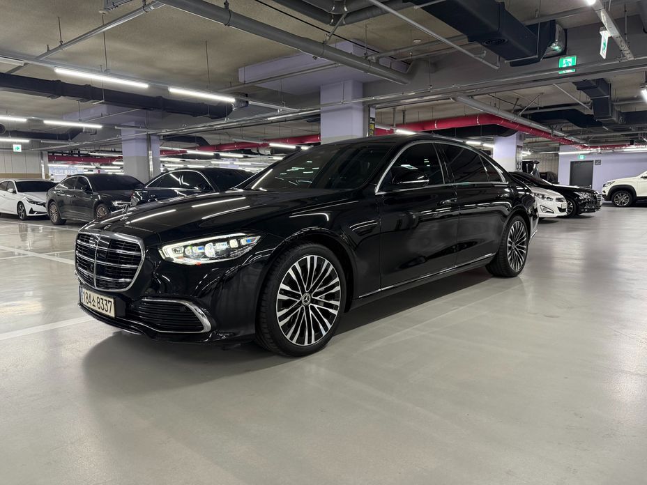 Mercedes-Benz S-Class 2023