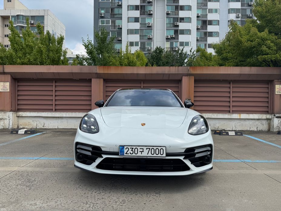 Porsche Panamera 2019