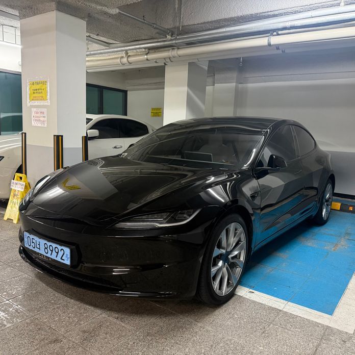 Tesla Model 3 2024