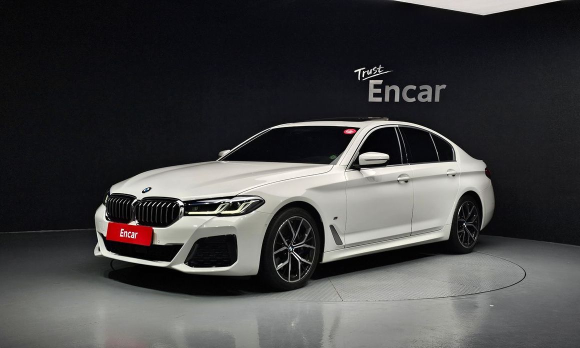 BMW 5-Series 2023