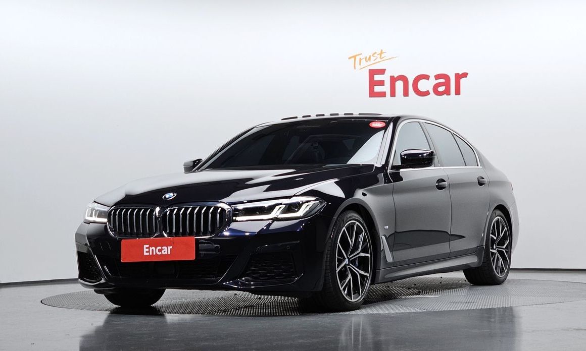 BMW 5-Series 2023