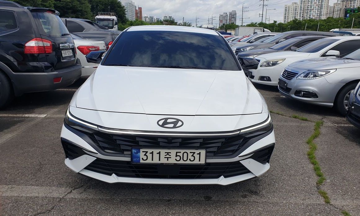 Hyundai AVANTE 2024