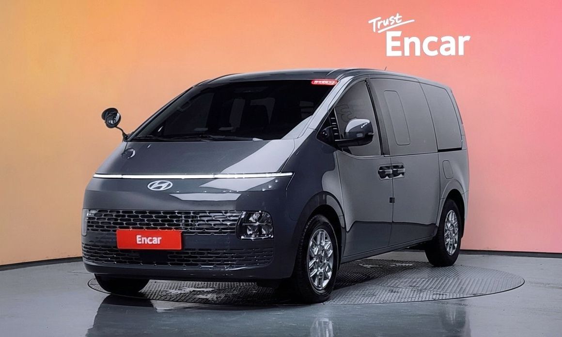 Hyundai Staria 2025