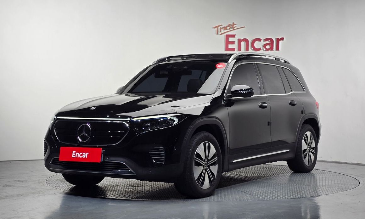 Mercedes-Benz EQB 2023