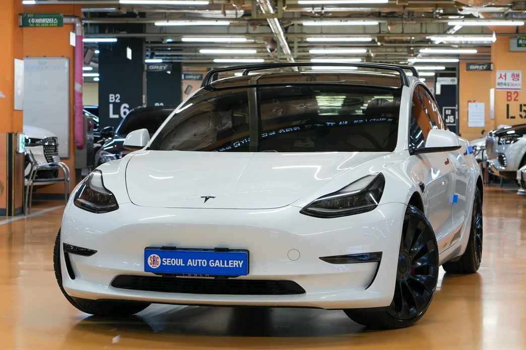 Tesla Model 3 2021