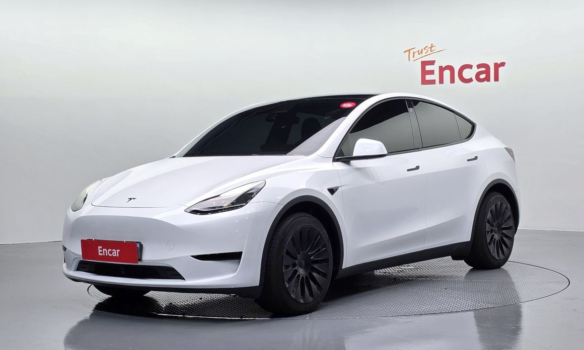 Tesla Model Y 2023
