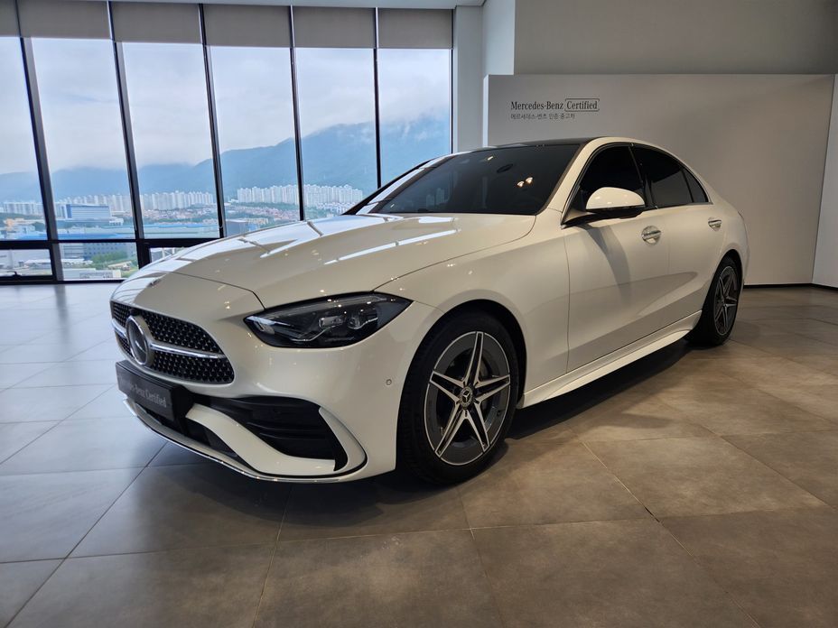 Mercedes-Benz C-Class 2025