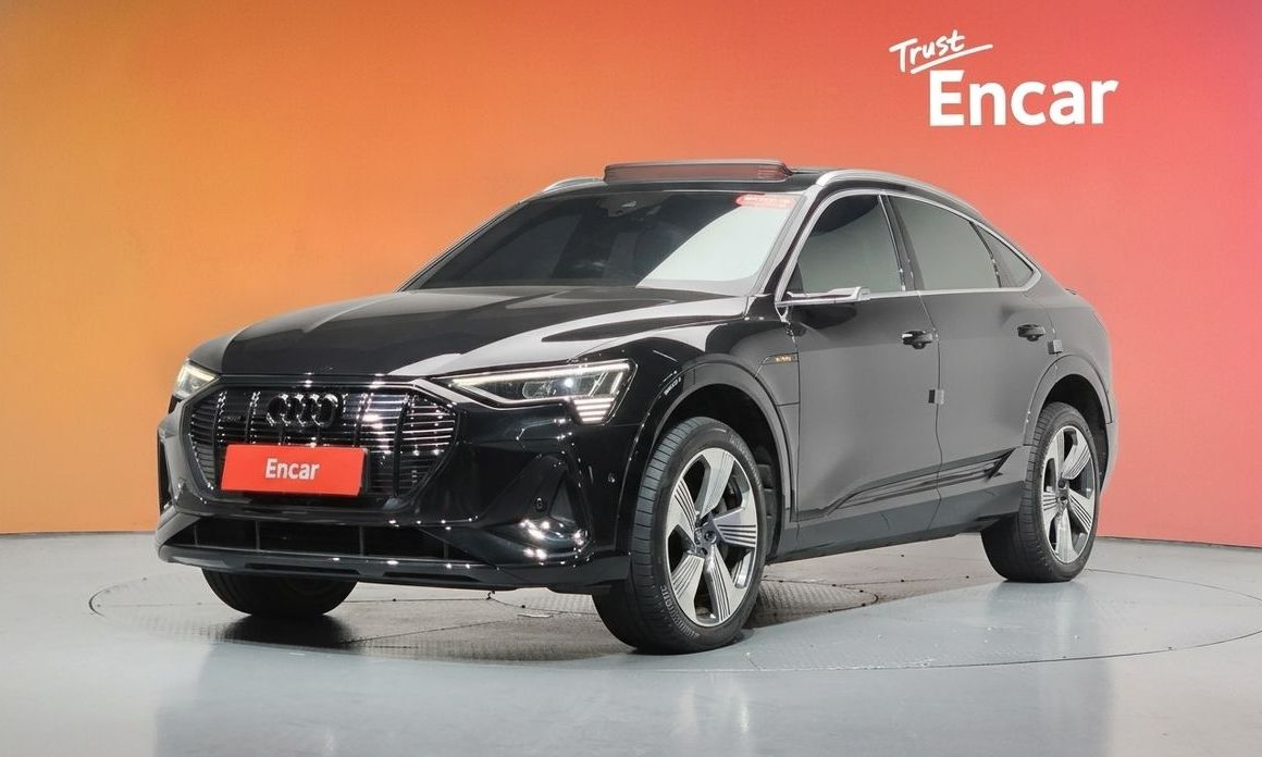 Audi e-tron 2023