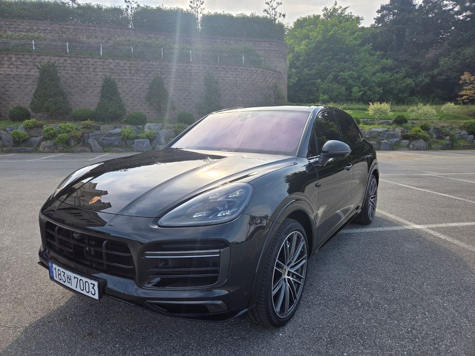 Porsche Cayenne 2023