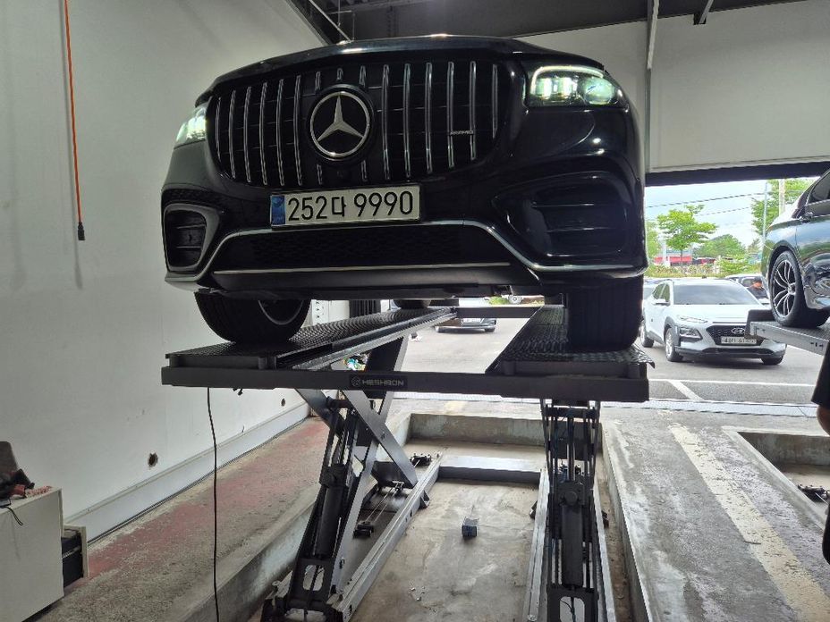 Mercedes-Benz GLS-Class 2024