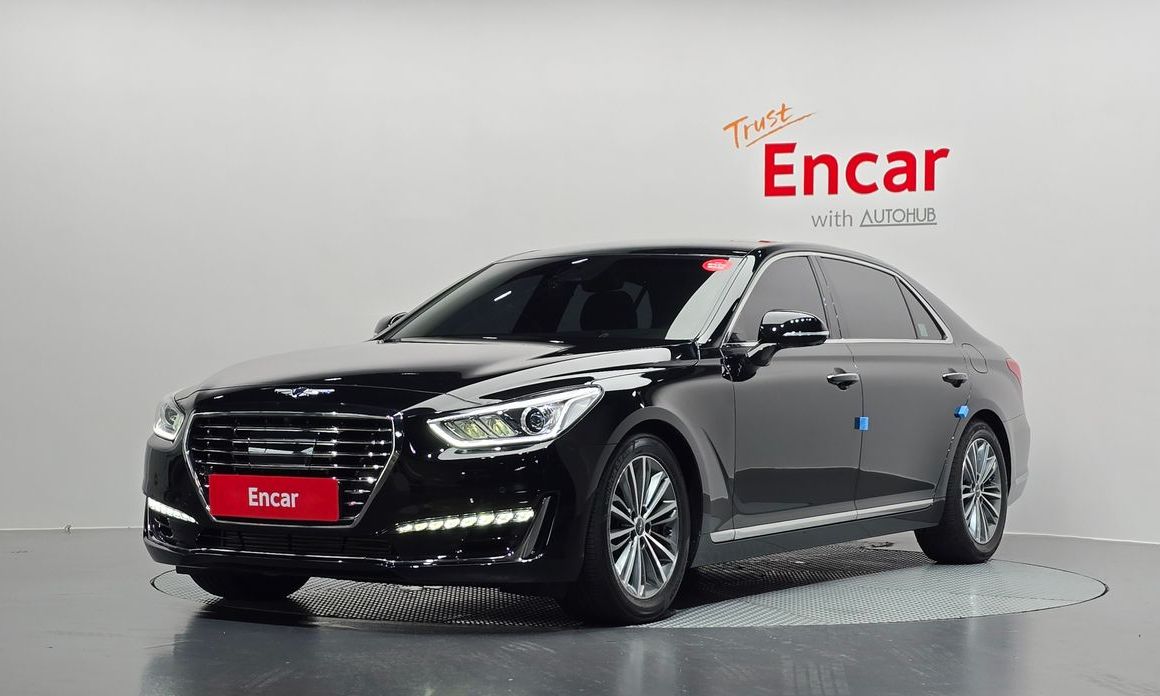 Genesis EQ900 2017