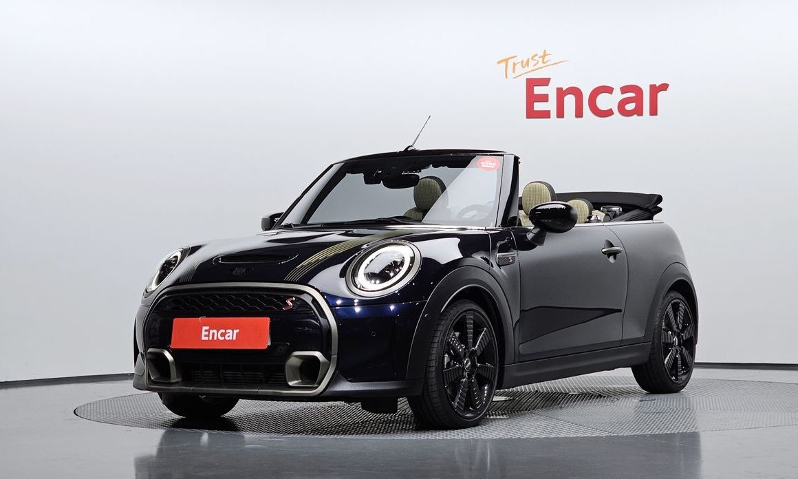 Mini Cooper Convertible 2024