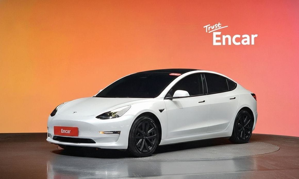 Tesla Model 3 2022