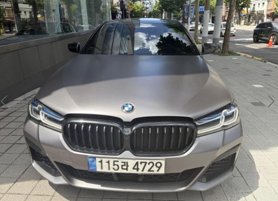BMW 5-Series 2021