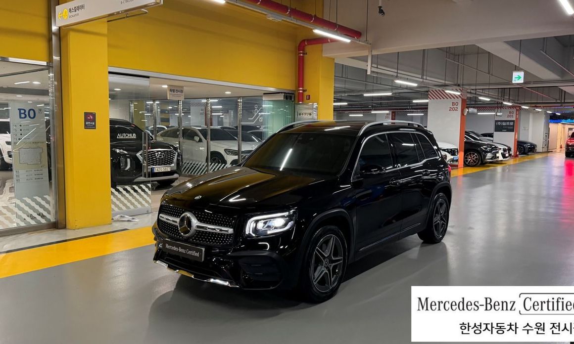Mercedes-Benz GLB-Class 2023