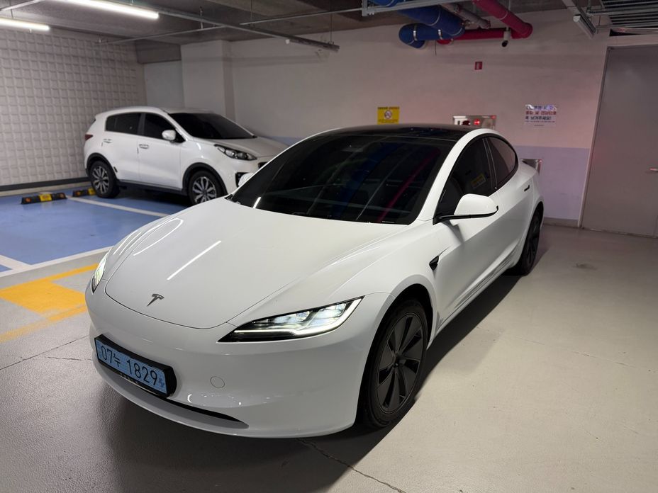 Tesla Model 3 2025