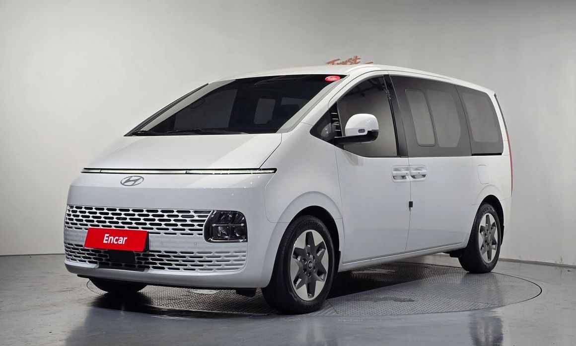 Hyundai Staria 2025